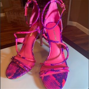 Gianni Bini Sexy Strappy Heels. Hot pink & purple marbled snake skin.Size 7.5 NW